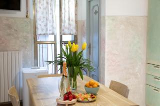 M&C Vicolo corto - 8