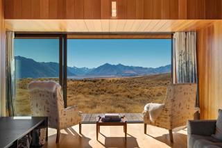 Te Toka Villa- Wake to Views Sleep Under Stars by Ohana - 2
