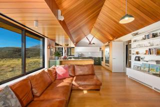 Te Toka Villa - Tekapo Views & Sleep Under Stars - 8