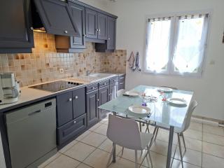 Beach Holiday Home in Guissény - 8