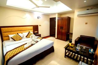 Central Inn Hotel & Spa - 8