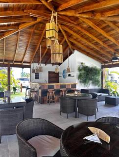 Penthouse Suite in shared home near Punta Popy - 8