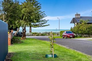 4 Kareena Ave Encounter Bay Metres from Sea & Sand No Linen Included - 9