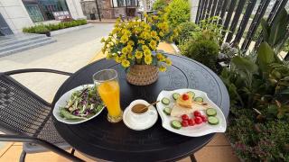 72 Flower Yard-Near 72 wonders-Free pick up-next to Zhnagjiajie West-Free Breakfast Free Afternoon Tea- Orange Picking Experience - 3