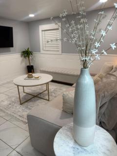 Cozy 2br Stay 15 Min to Downtown Chicago - 2