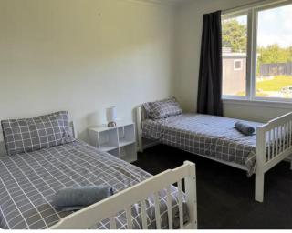 Havelock North home with large outdoor space - 5