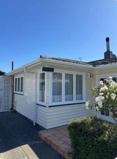 Havelock North home with large outdoor space - 1