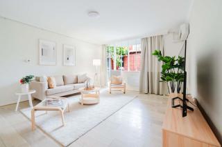 The Rockley Sunlit Urban Apartment - 5