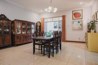 RedDoorz Syariah Plus near Trans Studio Cibubur - 6