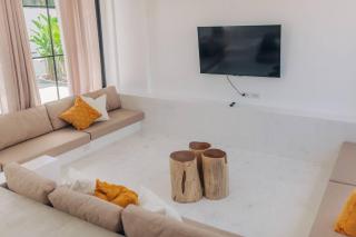 Sea and Sun Villa Khaolak - 2Beds - 4