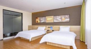 IU Hotel Chongqing Jiangbei International Airport - 3