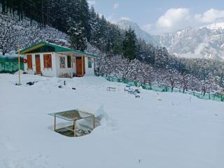 Hilltop Private Farm Stay Sharanibehar Kasol - 9