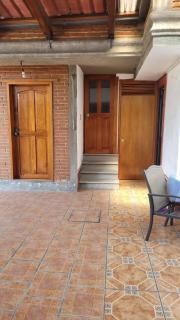 Bello departamento independiente, en casa con jardín - 2