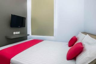 RedDoorz Near Stasiun Lawang - 0