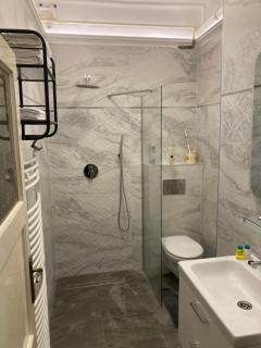 BZ Apartman - Comfortable apartment in the city center - Miskolc - 9