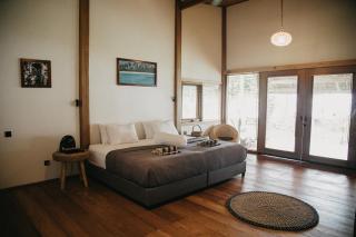 Baha Baha Villa Sailo Hts Mentawai Hollow Trees - 9