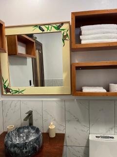 Bird Lover's House Studio Apartments in Mindo - 8