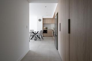 Luxury Balcony Apartment | Pool, Sauna & RAC Arena - 9