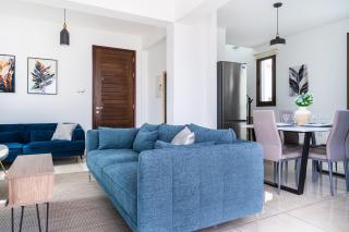 Sea La Vie 3-BR Villa & Private Pool in Protaras - 1