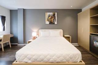 Sunlit Spacious Top-Floor Suite in Central D1 - 6