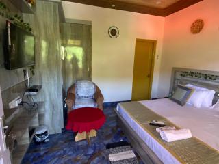 Rock Mountain Premium Homestay, Dalhousie Family & Couple Friendly Relaxing Stay Away from Crowd - 4