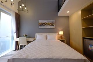 Central Downtown Contemporary Light-filled Duplex - 3