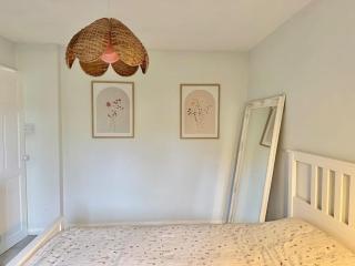 2 Bed House - Near Central Sheffield - Fast Wi-Fi - 3