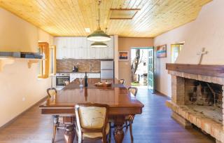 Simic Spa & BBQ Holiday Home Tucepi – Private Jacuzzi, Sauna & Garden - 4