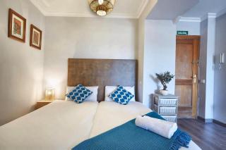 Estudio con balcón al Retiro - Madrid - 2