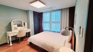 Happy House - 4