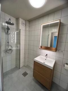 KG19 - 2BR Central Bergen Charm - 1