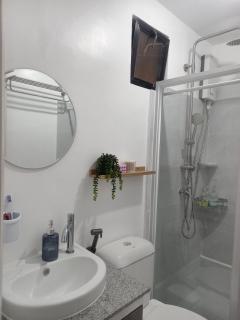 Relaxing Condo with Pool and Balcony Near Cebu Airport - 2