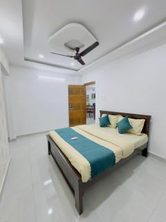 Palapitta PP Suvarna Nilayam 2BHK Apartment by Charter Stays - 1