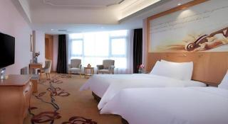 Vienna Hotel Guangdong Xinyi Jiaoyucheng River View - 4