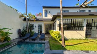 Villa Tupai - Best Location 4BR with AC Living Room, 600m To Berawa Beach, Perfect for Surfers - 8