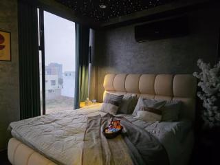 Luxury 1-Bedroom Apartment Heart of Johar Town, Lahore - 0