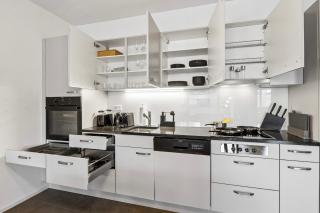 Stylish All-Inclusive Apartment with Balcony - 3