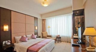 Golden Bay Hotel Weihai - 1