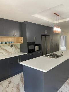 Siyabonga Boutique Lodge - 8