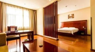 GreenTree Inn DingZhou Railway Station Business Hotel - Dingzhou - 1