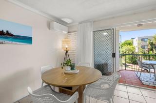 Whitecaps Resort Unit 4, 44 Edmund Street, KIngs B - 7