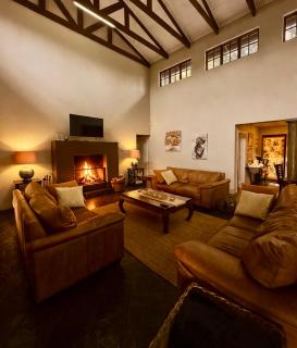 Luxury Country Retreat Hot Tub & Farm Views - 7