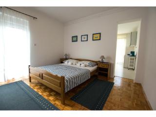 Apartments Trošelj - Starigrad-Paklenica - 1