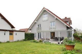 Modernes 5 Schlafzimmer Haus mit T - 9