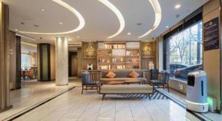 Magnotel Shanghai Maglev Station - 8