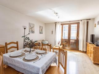 Canfranc Estacion 2-bedroom apartment with parking - 9