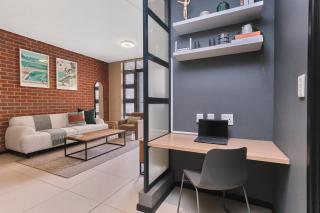 Premium Family Stay - Walkable and Business Ready - 7