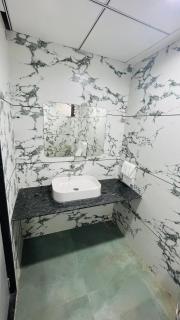 Hotel Hindway Sky - 3