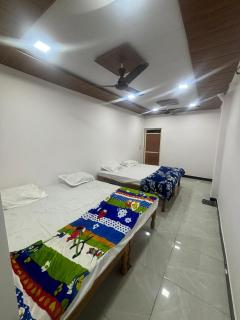 Shree Shyam Home Stay - 2