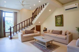 Mansaayan Villa by Aurella Hospitality-3BHK Luxury Valley View Villa in Kasauli with Private Pool, Treehouse & 70 inches Smart TV Bar Lounge - 3